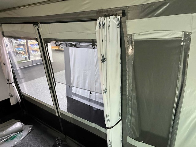 Brand palazzo 300 voortent (939-958 cm) - afbeelding 8 van  17