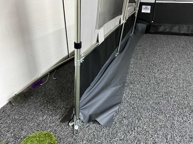 Brand voortent (939-958 cm) - afbeelding 16 van  19