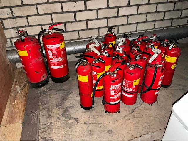 Brandblusser (24x) - afbeelding 1 van  4