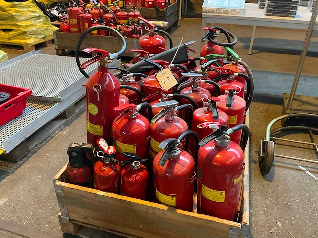 Brandblusser (26x) - afbeelding 2 van  4