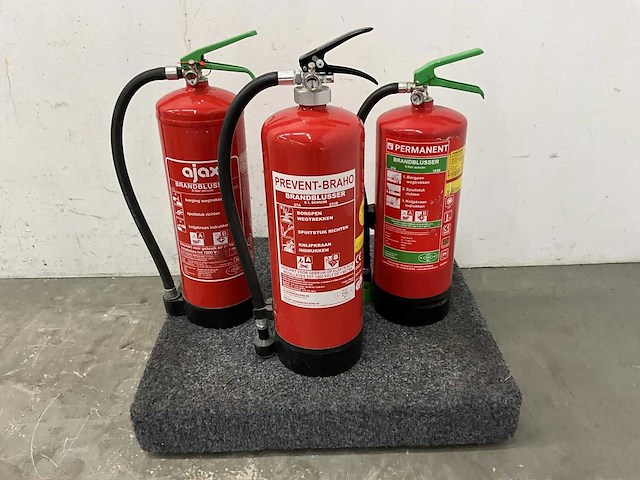 Brandblusser (3x) - afbeelding 1 van  5