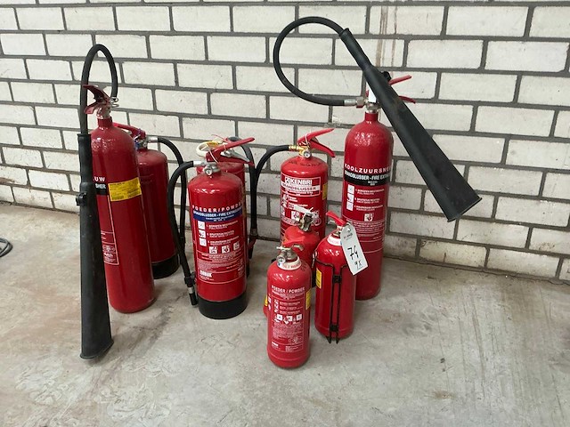 Brandblusser (9x) - afbeelding 1 van  5
