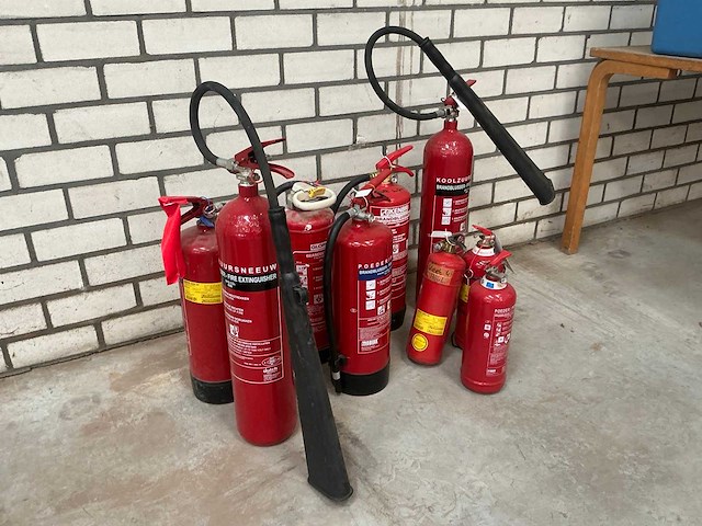 Brandblusser (9x) - afbeelding 2 van  5