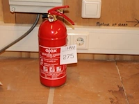 Brandblusser ajax, 2 kilo poeder. gekeurd tot 10-26.