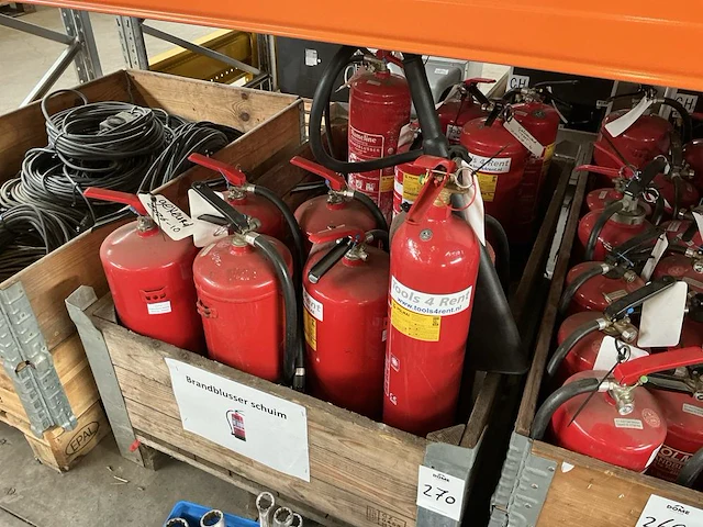 Brandblusser schuim (13x) - afbeelding 1 van  3