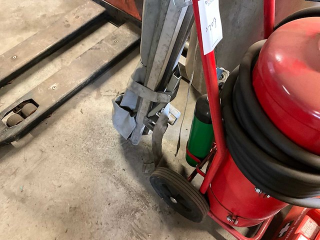 Brandblusser verbandkoffer brancard - afbeelding 8 van  8