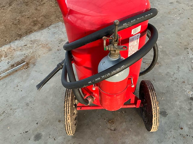 Brandblusser - afbeelding 2 van  12