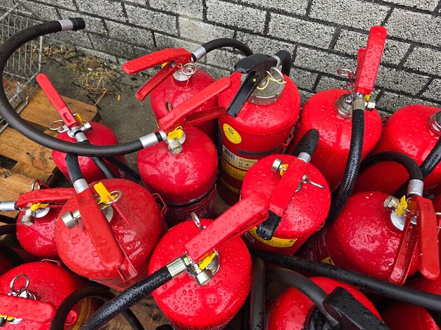 Brandblussers ca 28 stuks saval, partij - afbeelding 4 van  6