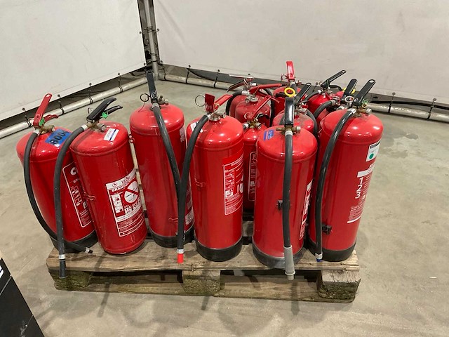 Brandblussers en kantoor benodigdheden - afbeelding 4 van  8
