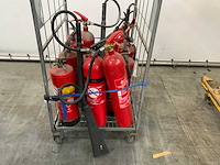 Brandblussers in rolcontainer - afbeelding 2 van  7