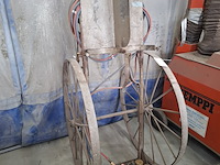 Branderset op steekwagen - afbeelding 1 van  6