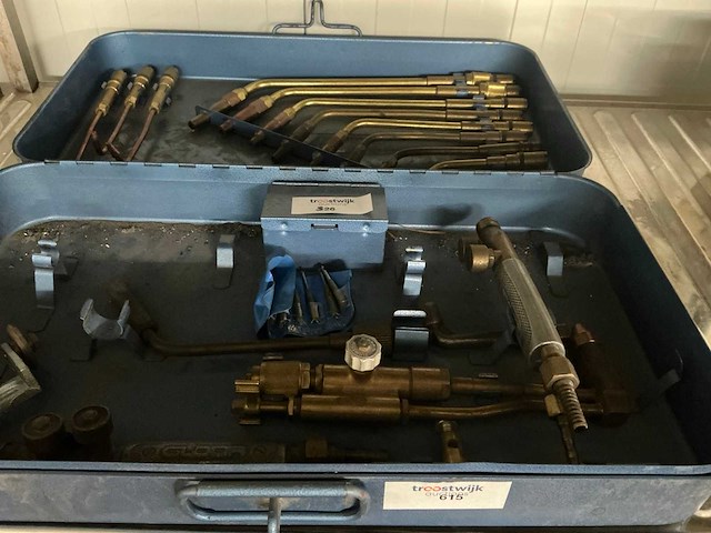 Branderset - afbeelding 1 van  3