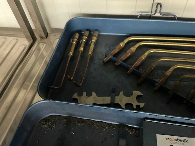 Branderset - afbeelding 3 van  3