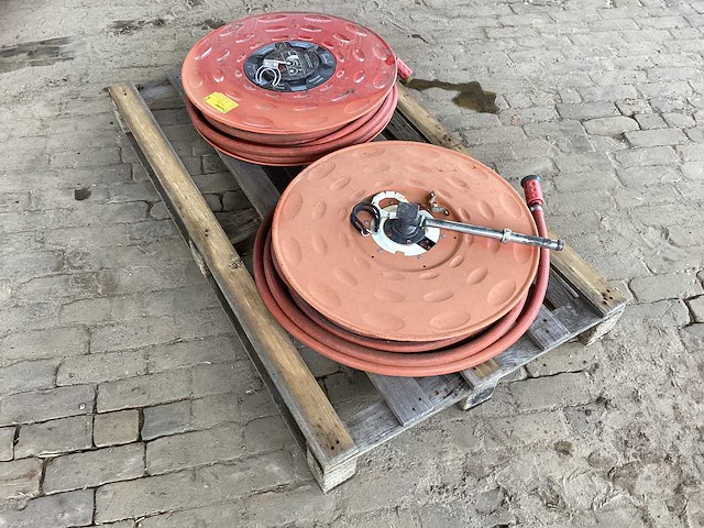 Brandslanghaspel (2x) - afbeelding 1 van  3