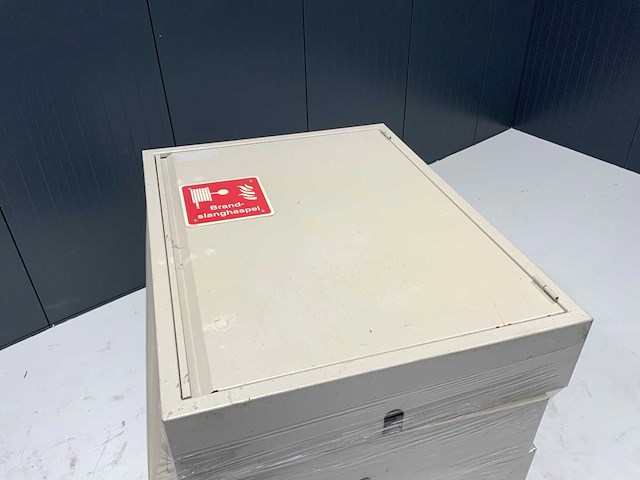 Brandslanghaspel omkasting (8x) - afbeelding 2 van  3