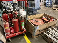 Brandslanghaspels en brandblussers - afbeelding 1 van  4