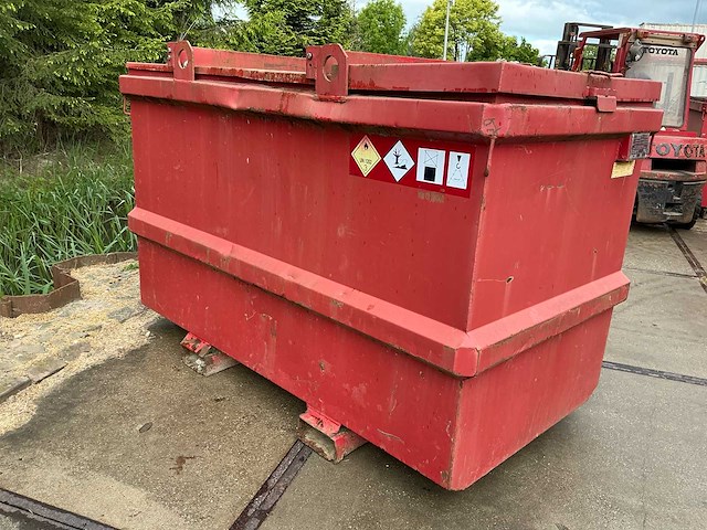 Brandsstof tank - afbeelding 8 van  13