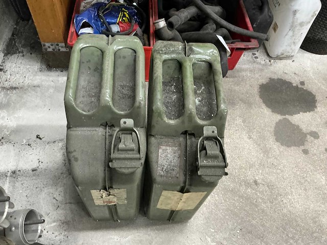 Brandstof jerrycan (2x) - afbeelding 3 van  3