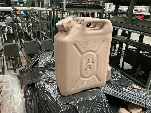 Brandstof kan (26x) - afbeelding 1 van  2