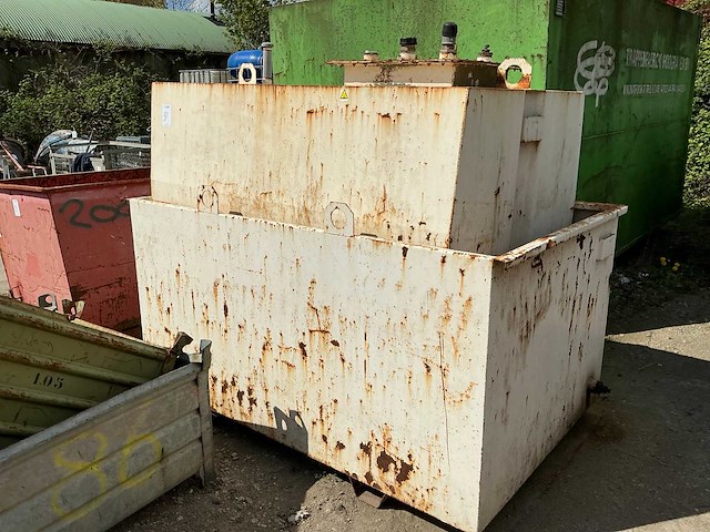 Brandstof opslagtank 3000l - afbeelding 2 van  8
