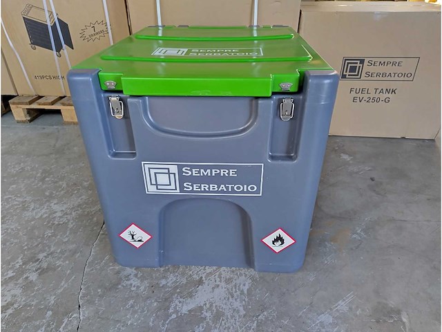 Brandstof opslagtank ibc 200 liter - afbeelding 3 van  4