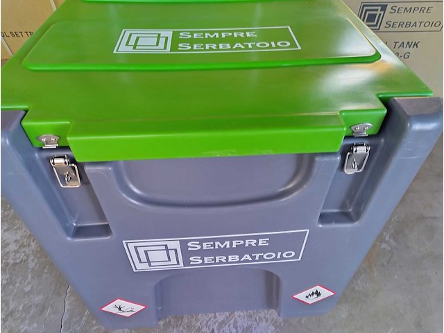 Brandstof opslagtank ibc 200 liter - afbeelding 4 van  4
