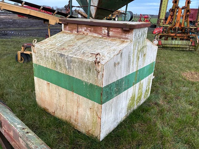 Brandstof opslagtank - afbeelding 4 van  4