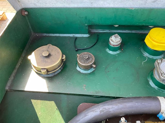 Brandstof opslagtank - afbeelding 1 van  6