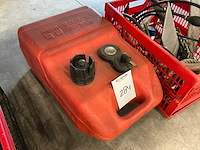 Brandstof tank en anker - afbeelding 2 van  4