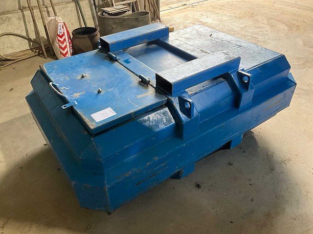 Brandstof tank - afbeelding 1 van  11