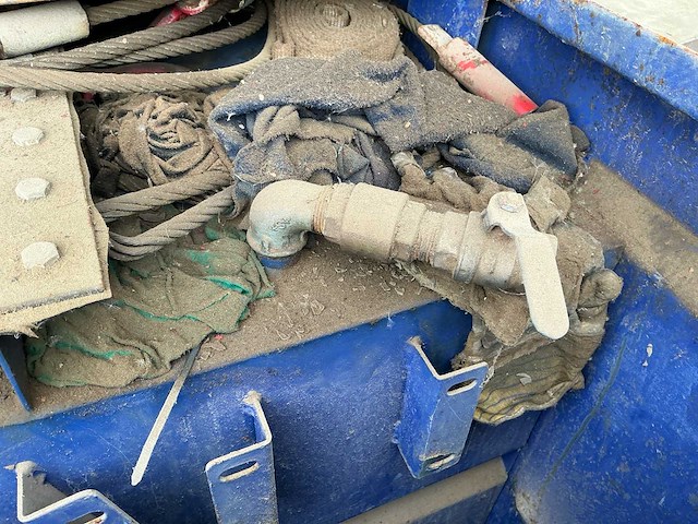 Brandstof tank - afbeelding 4 van  12