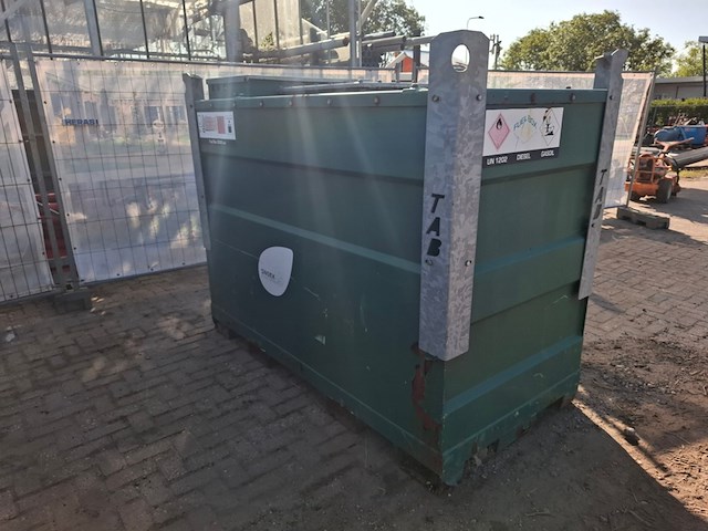 Brandstofopslagtank met vulpistool de blesse, 3000 high compact, bouwjaar 2018 - afbeelding 3 van  6