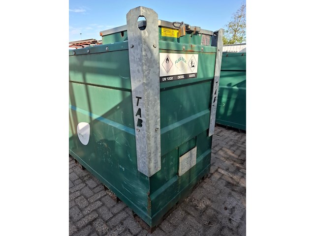 Brandstofopslagtank met vulpistool de blesse, 3000 high compact, bouwjaar 2018 - afbeelding 4 van  6