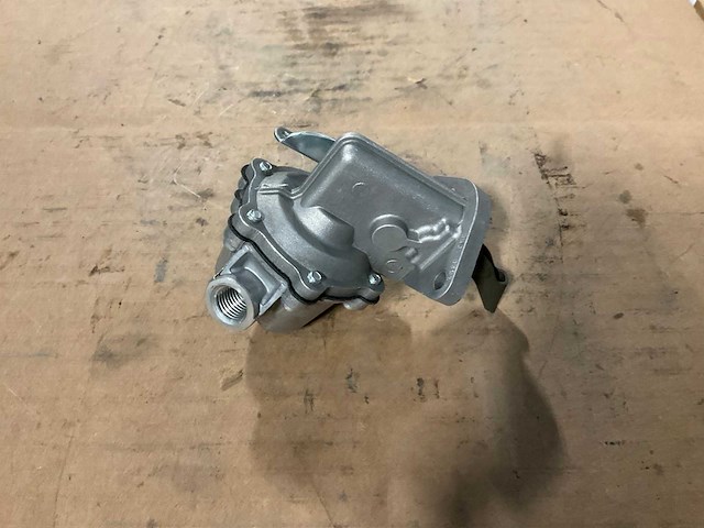 Brandstofpomp - afbeelding 1 van  4