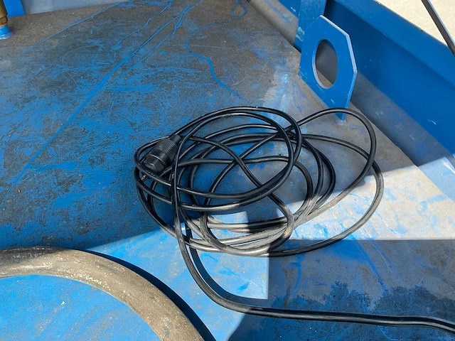 Brandstoftank ibc met pomp (995l) - afbeelding 13 van  22