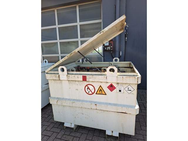 Brandstoftank, tolsma - afbeelding 1 van  8