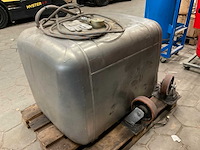 Brandstoftank - afbeelding 1 van  4