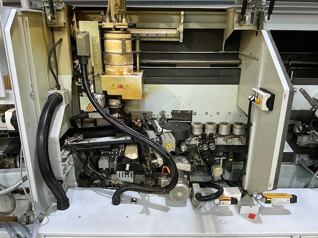 Brandt - 2011 - kdf 880 - kantaanlijmmachine - afbeelding 14 van  34