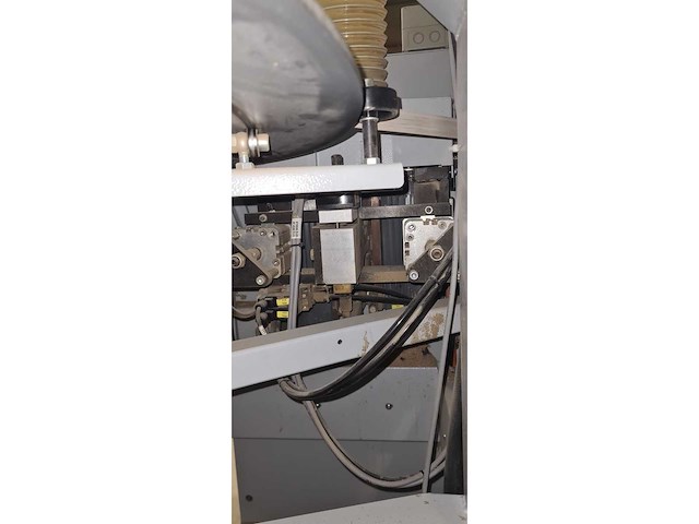 Brandt - 2014 - kdf210 - cnc kantenaanlijmmachine - afbeelding 3 van  18