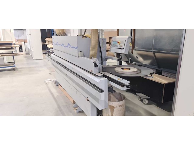 Brandt - 2014 - kdf210 - cnc kantenaanlijmmachine - afbeelding 11 van  18