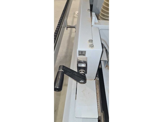 Brandt - 2014 - kdf210 - cnc kantenaanlijmmachine - afbeelding 14 van  18