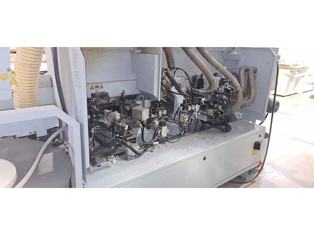 Brandt - 2014 - kdf210 - cnc kantenaanlijmmachine - afbeelding 18 van  18