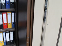 Brandveilige kast met afmeting 92 x 51 x 180 cm. sleutel ontbreekt. let op: kast in zwaar en staat op 1e ve... - afbeelding 3 van  3