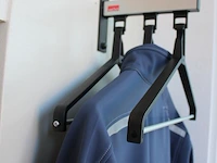 Brandvertragende kast met kapstok. afmeting 95 x 55 cm. hoogte 195 cm - afbeelding 4 van  4