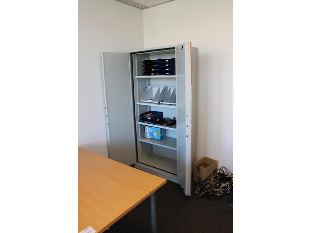 Brandvertragende kast profiler. afmeting 93 x 52 cm. hoogte 195 cm - afbeelding 3 van  3