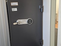 Brandvertragende kluis met code ecb-s, salvus torino 4, bouwjaar 2011 - afbeelding 2 van  5