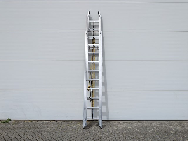 Brandweer optrekladder, dirks, dbt 3x12, 2009 - afbeelding 1 van  10