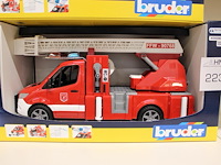Brandweerauto bruder met licht- en geluidseffecten - afbeelding 1 van  1