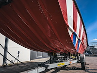 Brandweerboot met buitenboordmotor, honda, bf20d, op boottrailer, pega - afbeelding 13 van  27