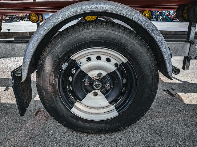 Brandweerboot met buitenboordmotor, honda, bf20d, op boottrailer, pega - afbeelding 18 van  27